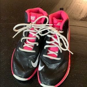 Nike Team Hustle Basketball Shoes